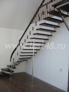 Межэтажная лестница на металлокаркасе 24-03