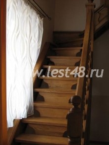 Забежная деревянная лестница