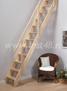 Бюджетная дачная лестница на 2 этаж 13-02
