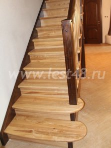 Закрытая деревянная лестница 20-02 Закрытая деревянная лестница 20-02